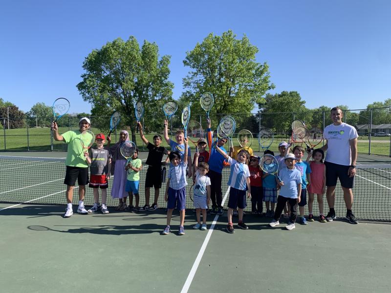 Group photo of Tenicity tennis event participants summer 2023