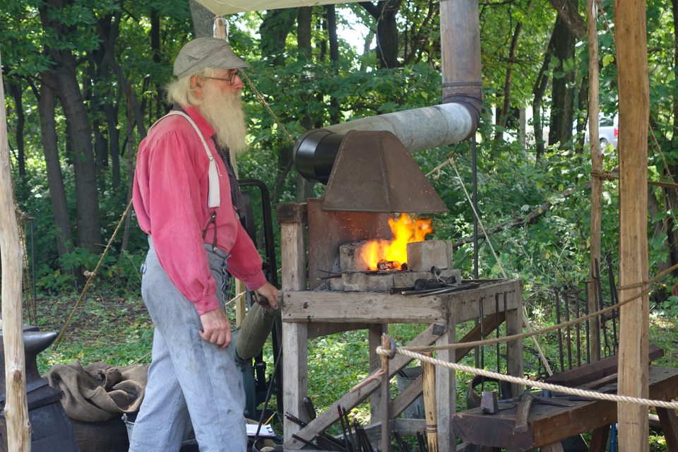 Blacksmithing at 2019 River Rendezvous