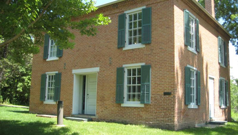 15_pondhouse.jpg Pond House