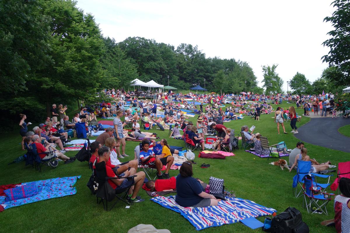 Summer Fete Bandshell Crowd 2019